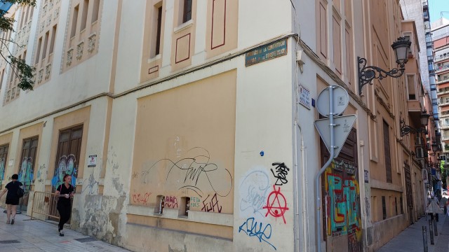 Compomís pide a Urbanismo que fuerce a Baraka a conservar el interior del Ideal