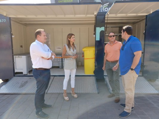La Flota estrena un nuevo ecopunto fijo para el depósito de residuos especiales del hogar