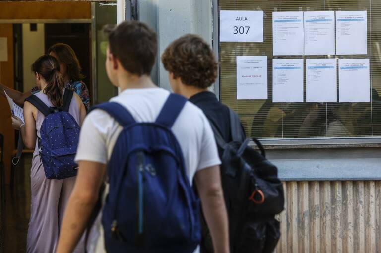 El TSJ acuerda la suspensión cautelar de los ámbitos en primero de la ESO