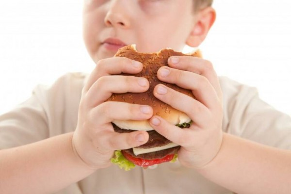 Un proyecto de Salud educa en hábitos de vida saludables a más de 50 menores con obesidad y a sus familias
