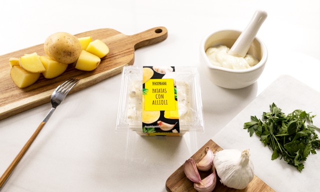 Sabor murciano en la nueva receta de patatas con alioli de Mercadona