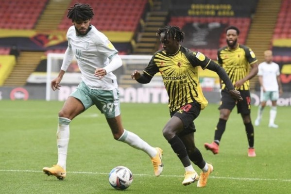 Domingos Quina apuntala el centro del campo
