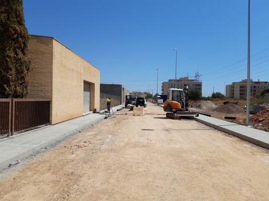 El colegio Santa Quitèria de Almassora estrenará en septiembre la urbanización del entorno