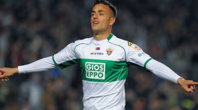 El Elche ganó al Almería en los dos partidos que han disputado en el Martínez Valero en Primera