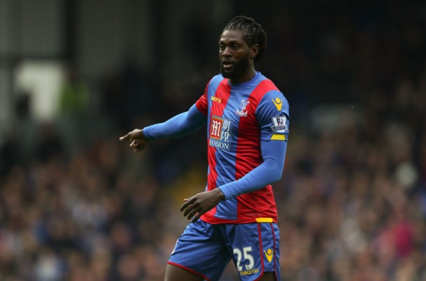 El VCF valora el fichaje de Adebayor, según Foot Mercato
