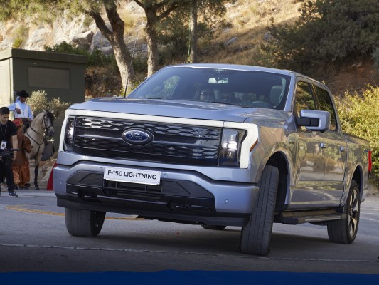 El Mustang Mach-E GT y el F-150 Lightning protagonizan la Gala Starlite más eléctrica