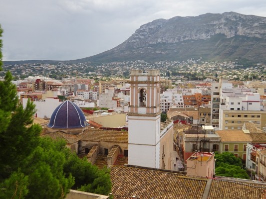 Dénia adjudica a Bajocoste Energías la demolición parcial de una vivienda en la falda del Montgó 
