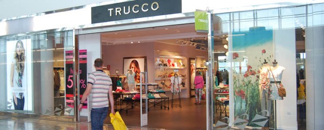 El Altet termina la renovación de su oferta comercial con Desigual y The Fashion Place
