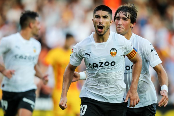 El Valencia se pone serio y empieza con paso firme  