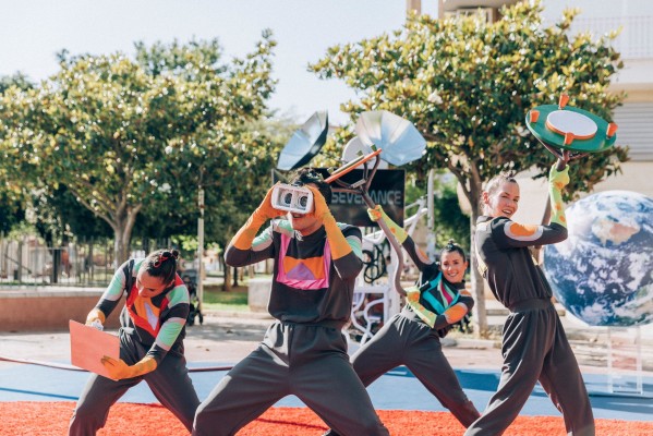 ‘Perseverance’, un espectacle de dansa per a quatre ballarins i un robot 