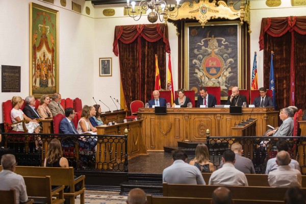 El Patronato del Misteri d'Elx se une en torno a dos prioridades: más financiación y rehabilitar Santa María