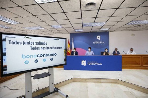 Quinta edición del bono consumo en Torrevieja: 355.000 euros para bonificar el 50% de las compras