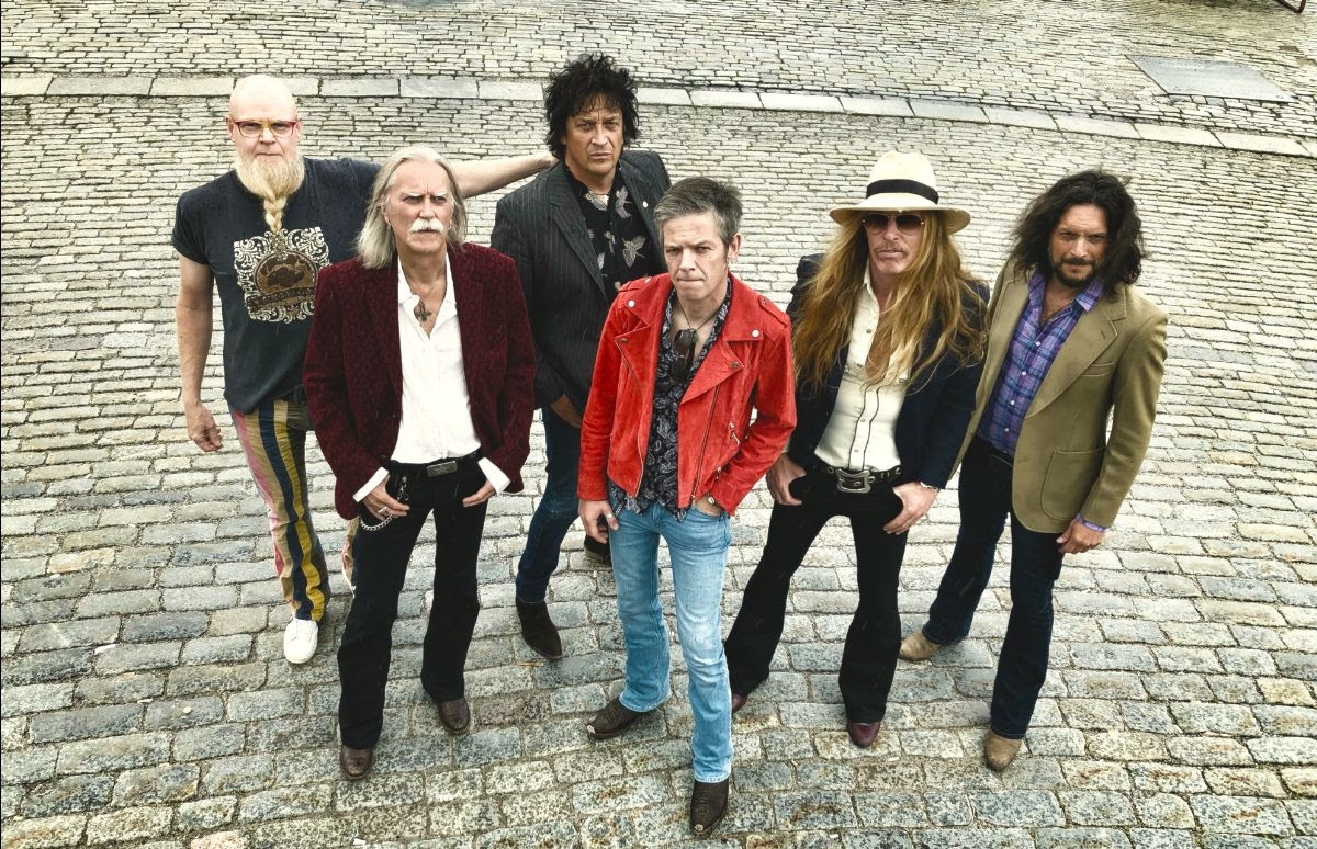 Diamond Dogs hacen parada en València para presentar su último disco