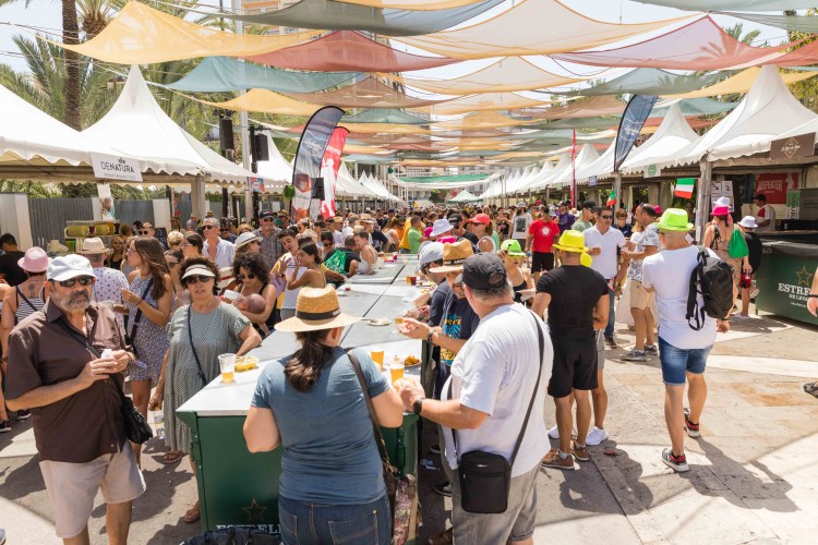 Elche calienta motores para las fiestas: autorización de montaje de barraca y cábilas con horario de descanso