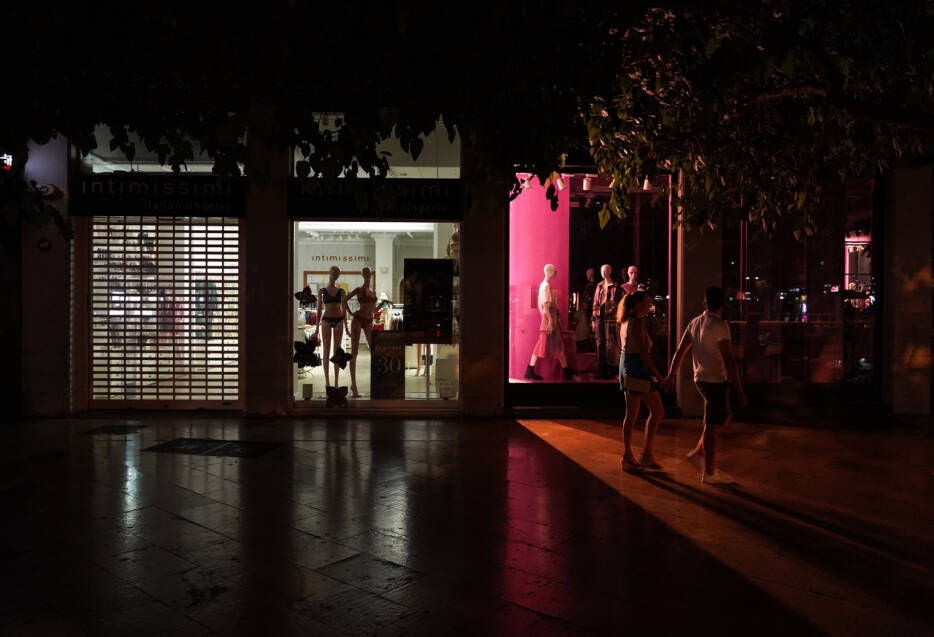 Los comercios afrontan con 