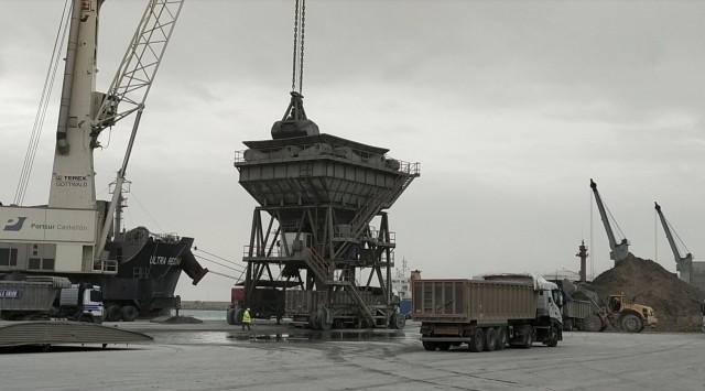 Port Castelló cumple con los estándares de calidad del aire en el primer semestre del año