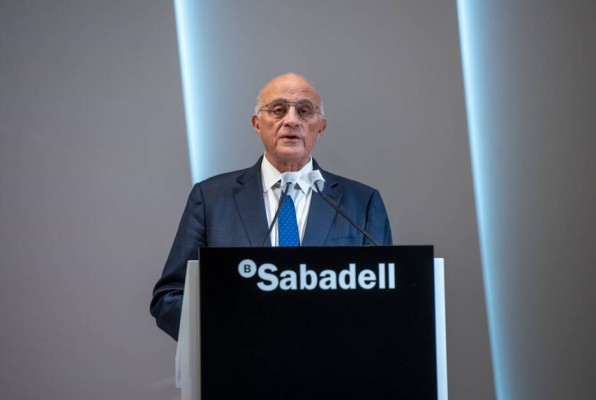Banco Sabadell vende su 10% en Ribera Salud a Vivalto Santé