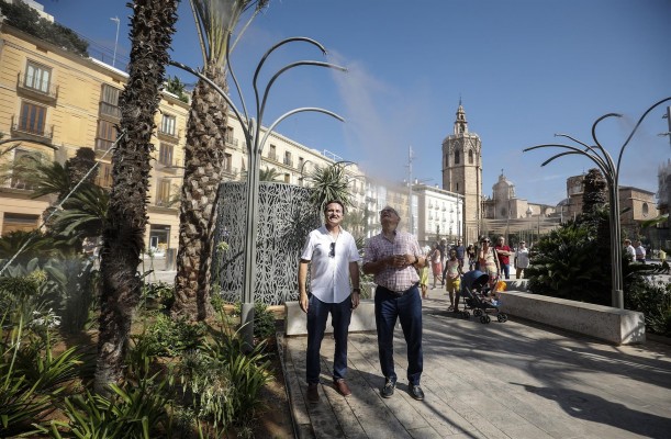 Ribó y Grezzi esperan que la gente se adapte a la plaza de la Reina: 