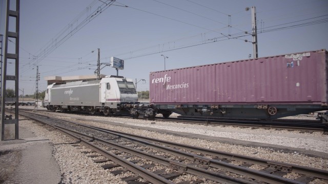 El Gobierno lanza un proyecto piloto para traer en Renfe 600 toneladas de maíz de Ucrania a España