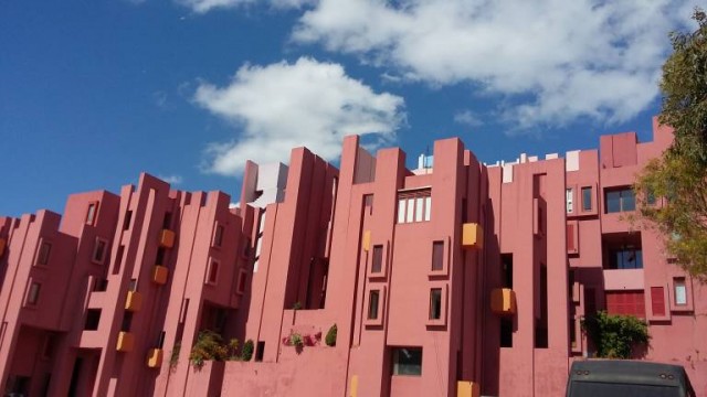 Calp premia a título póstumo a Ricardo Bofill por su contribución con La Muralla Roja