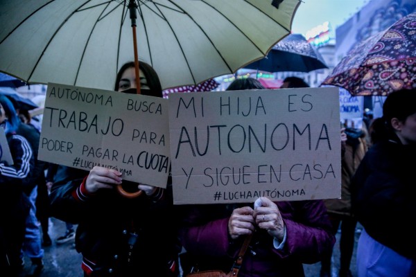 Más de 63.000 autónomos recibirán la ayuda de 300 euros para afrontar la subida de precios
