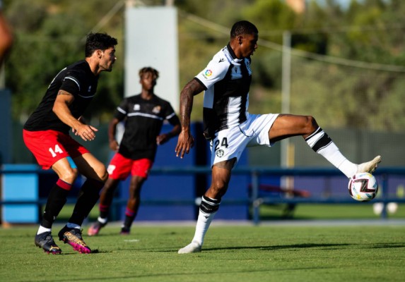 La Segunda División se nutre a 