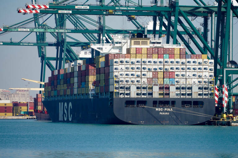 Una delegación tailandesa conoce la conectividad del Puerto de València