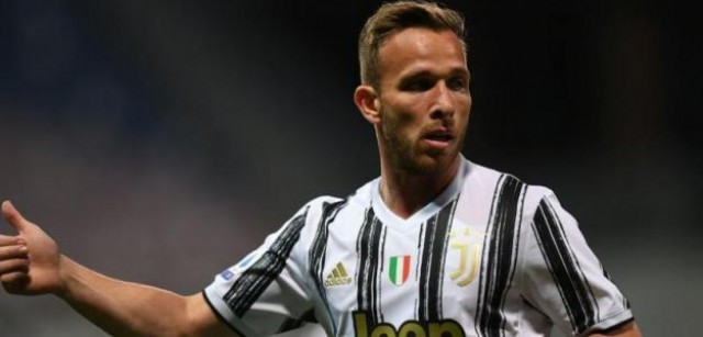 Arthur sigue confiando en su llegada al Valencia