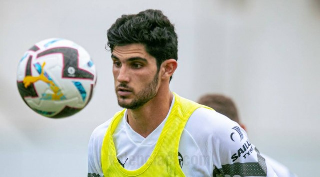 Guedes no entra en la lista para el Naranja y se disparan los rumores sobre su futuro