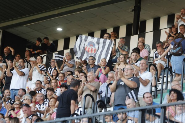 El número de abonados del Castellón, en el podio de Primera RFEF en solo diez días