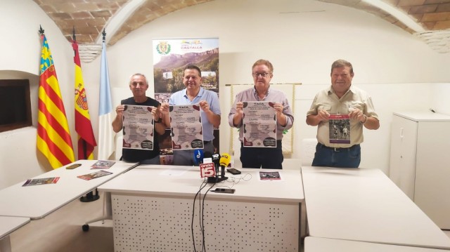 Las Fiestas de Vaca en honor a San Roque regresan a las calles de Castalla después de la pandemia 