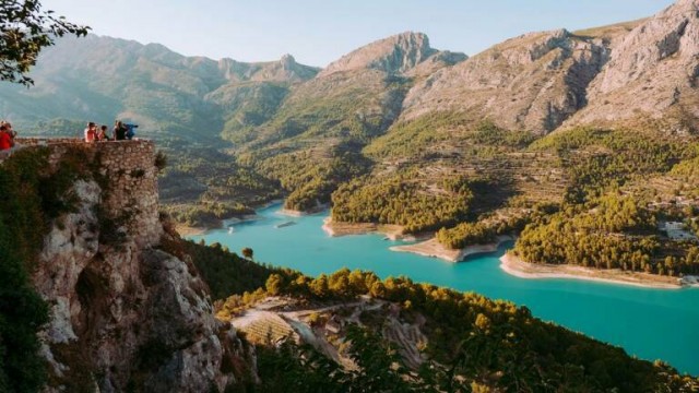 Transición Ecológica aprueba 800.000 euros para implantar el plan de emergencia en la presa de Guadalest