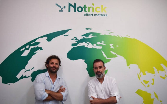 La murciana Notrick entra por la puerta grande al mercado asiático tras un acuerdo con Pádel Qatar