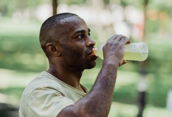 Los nutricionistas alertan de los efectos nocivos del consumo continuado de bebidas energéticas