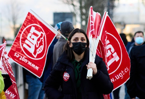 UGT pide regular la temperatura máxima a la que se puede trabajar al aire libre