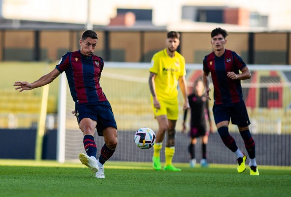 El Levante cierra la pretemporada ante el Al-Wehda de Duarte
