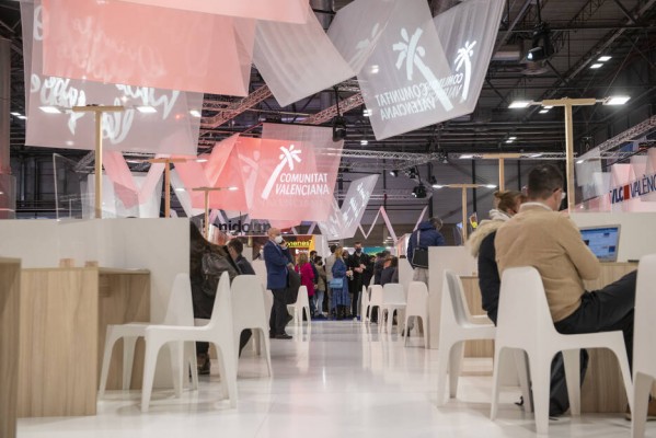Turisme saca a concurso por 1,7 millones los 'stands' para ferias de 2023