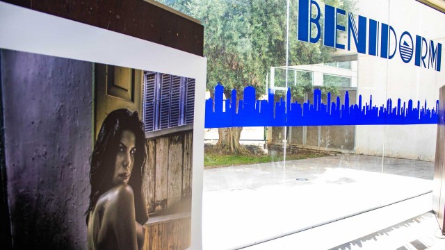Benidorm exhibe una muestra artística referente de las celebraciones del Orgullo’2022

