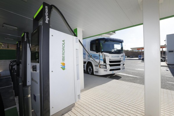 Iberdrola, Disfrimur e Ingeteam testan el primer Corredor Mediterráneo para transporte pesado eléctrico