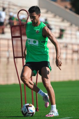 Pastore, sin minutos