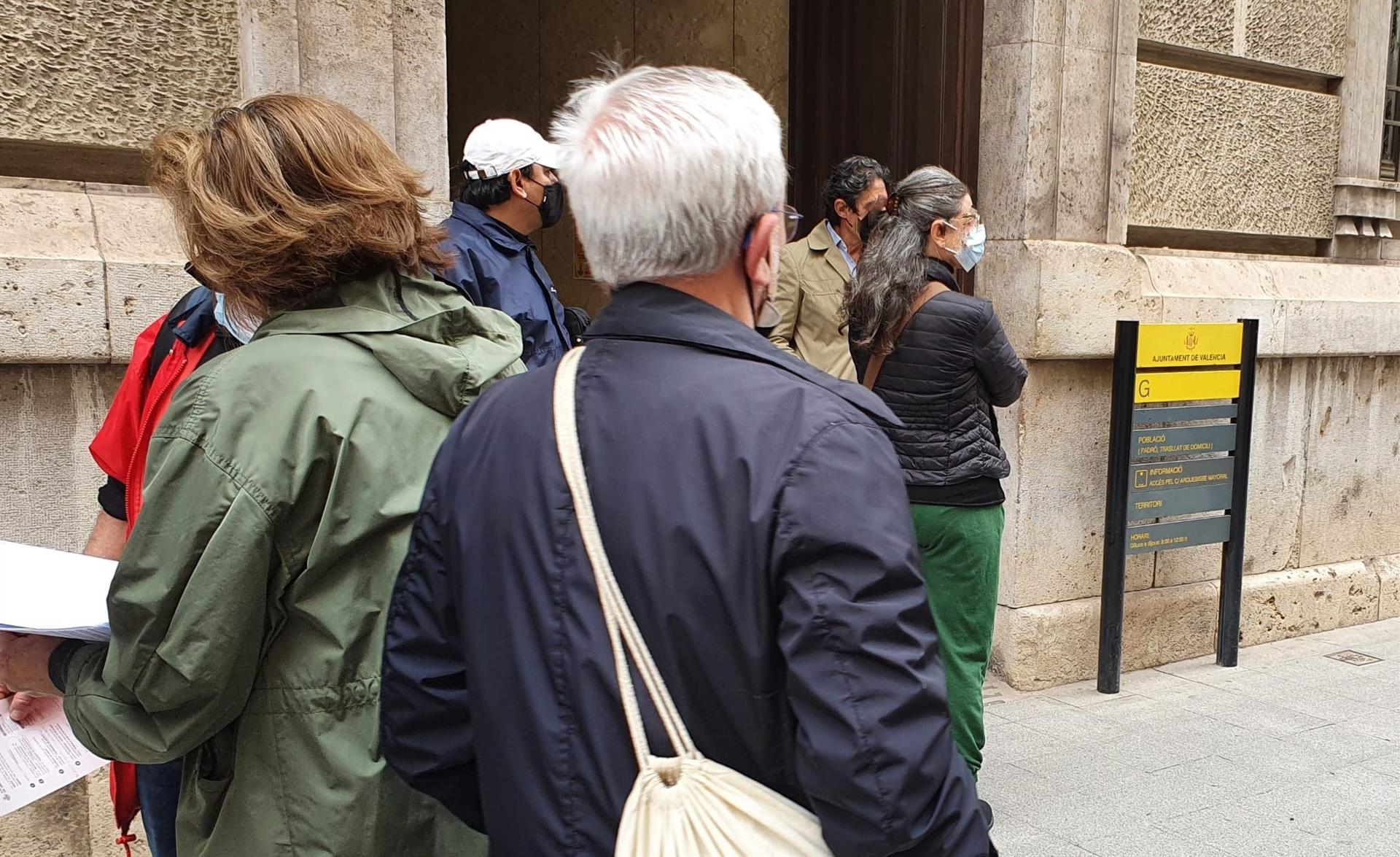 València atiende a más de 5.000 personas mayores sin cita previa desde el mes de abril