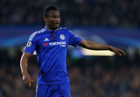 El Valencia CF 'aprieta' por Obi Mikel