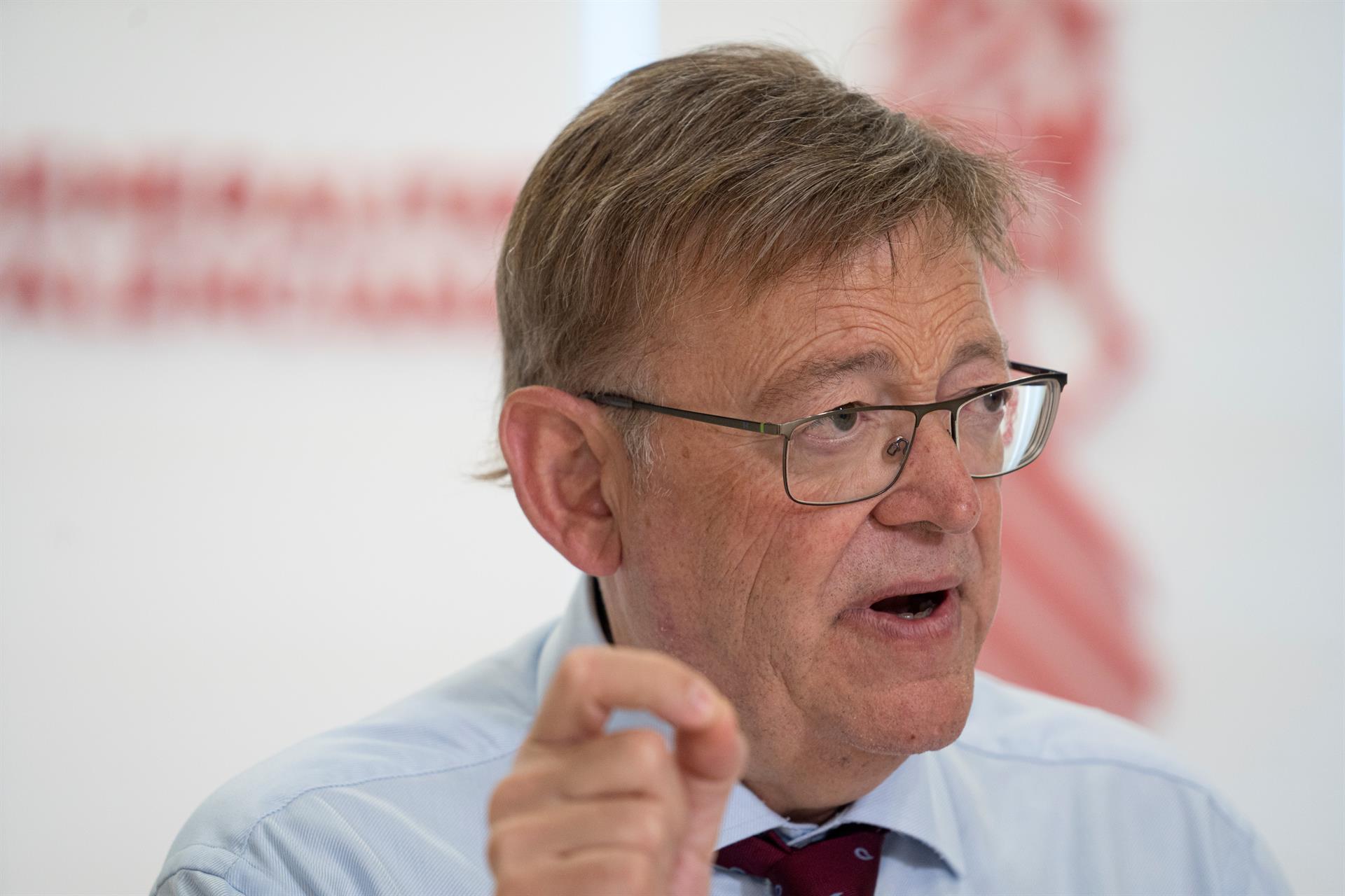 Puig, sobre los contratos covid: 