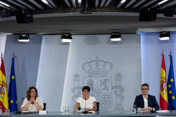 España da luz verde al proyecto de ley de bienestar animal que eleva las penas por maltrato 