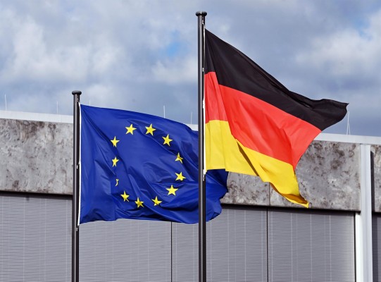 Un Estado de la UE no puede negar protección a un menor aunque su familia se ampare bajo otro país