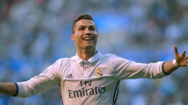 El agente de Cristiano Ronaldo asegura que un club chino ofreció 300 millones por su traspaso