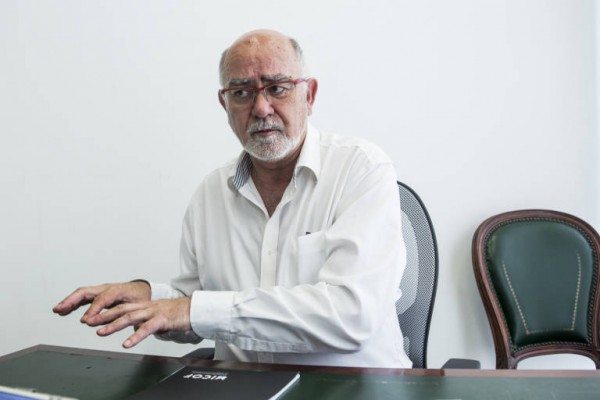 La Generalitat aprueba las condiciones de colaboración con los farmacéuticos para las ayudas frente al copago

