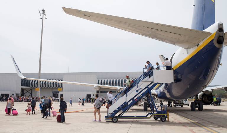 El aeropuerto de Castellón, lejos de sus previsiones para 2021: aumenta un 10,9% sus ingresos