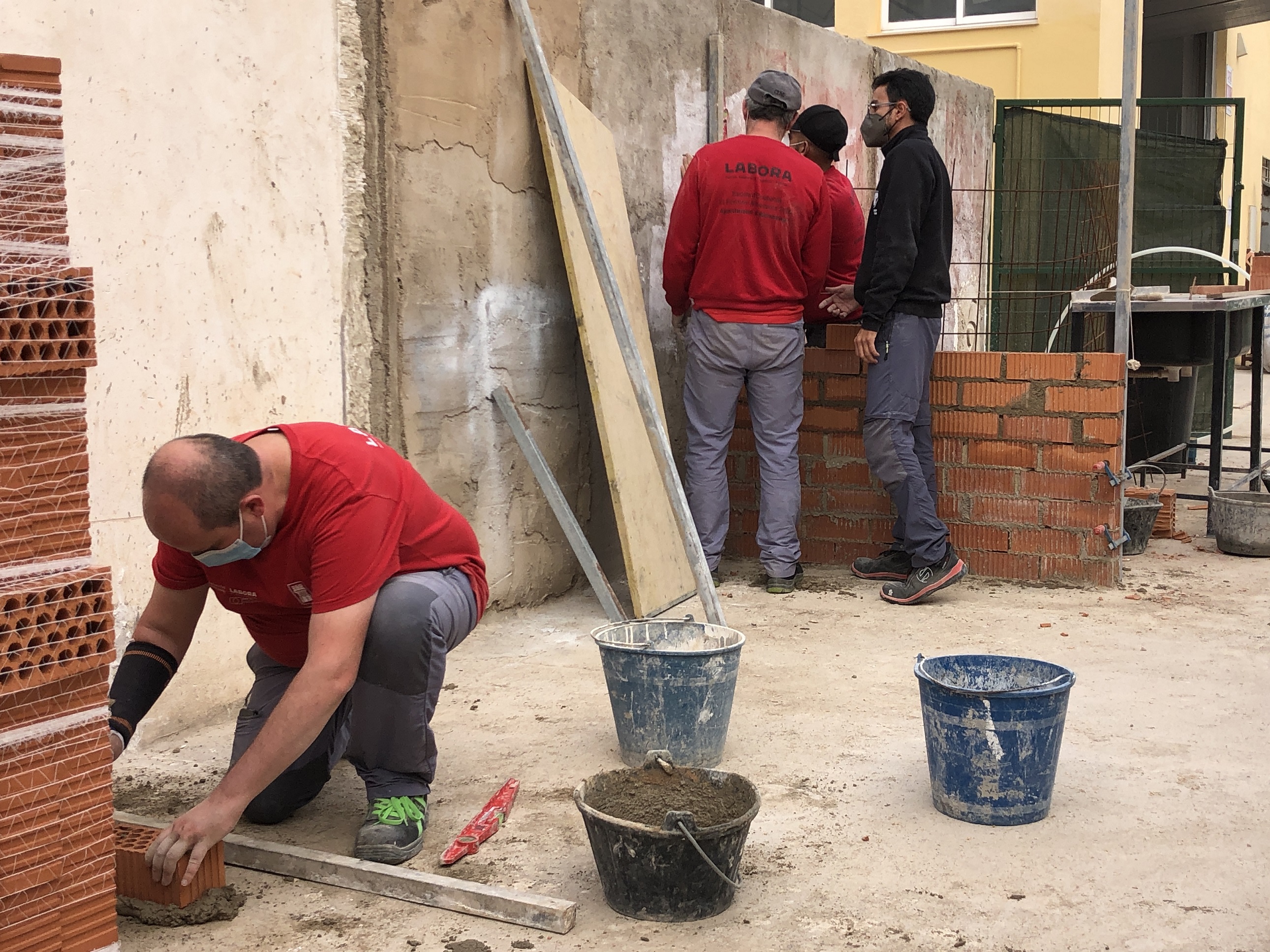 Més de 280 sol·licitants de treball s'inscriuen en un mes en la web Almassora Empreses