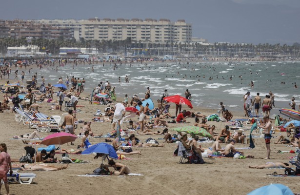 La Conselleria de Igualdad licita por 12 millones el programa Vacaciones Sociales para mayores